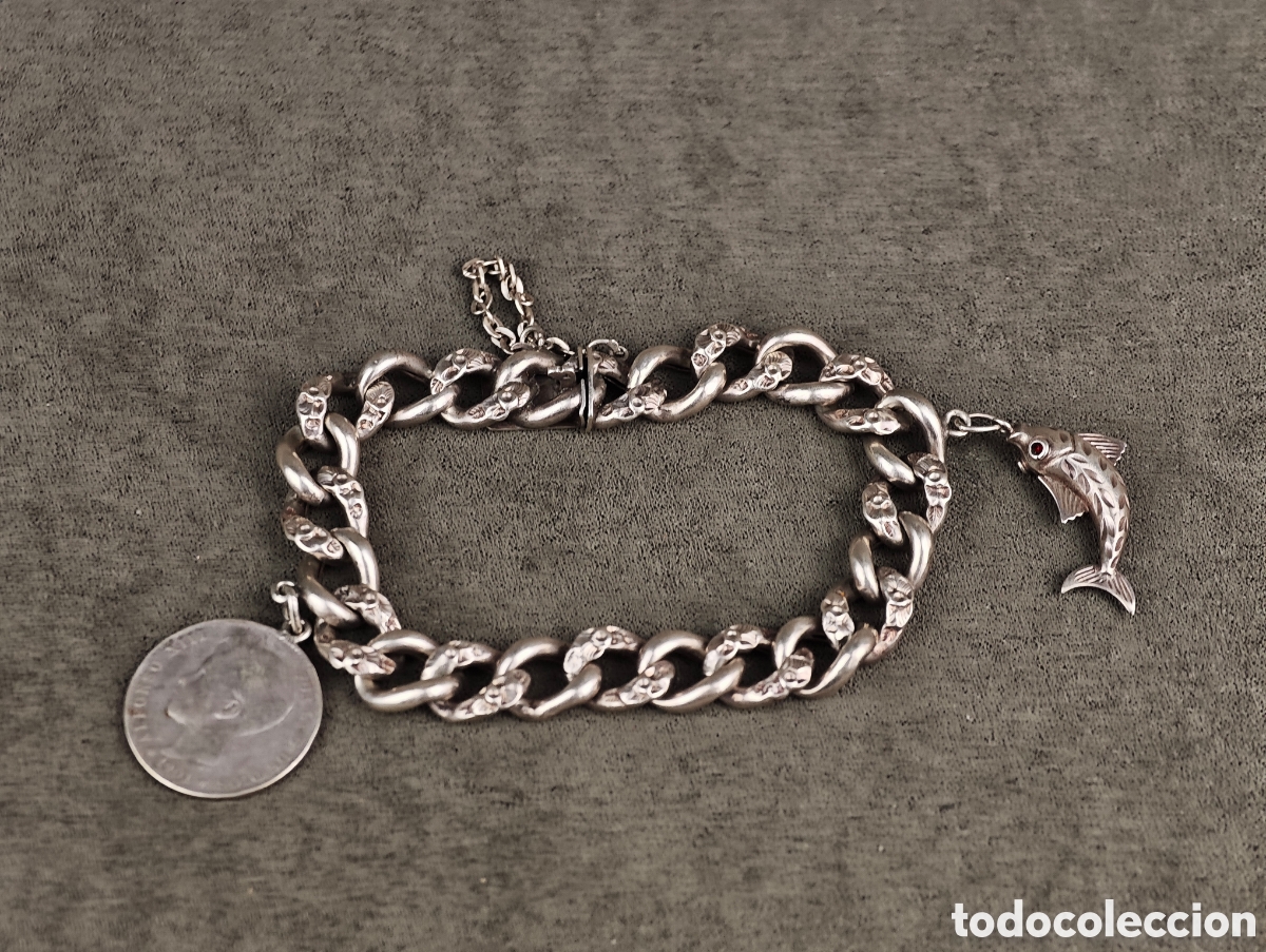 Joyeria: Antigua Pulsera de Plata Moneda y un Pez - Foto 2