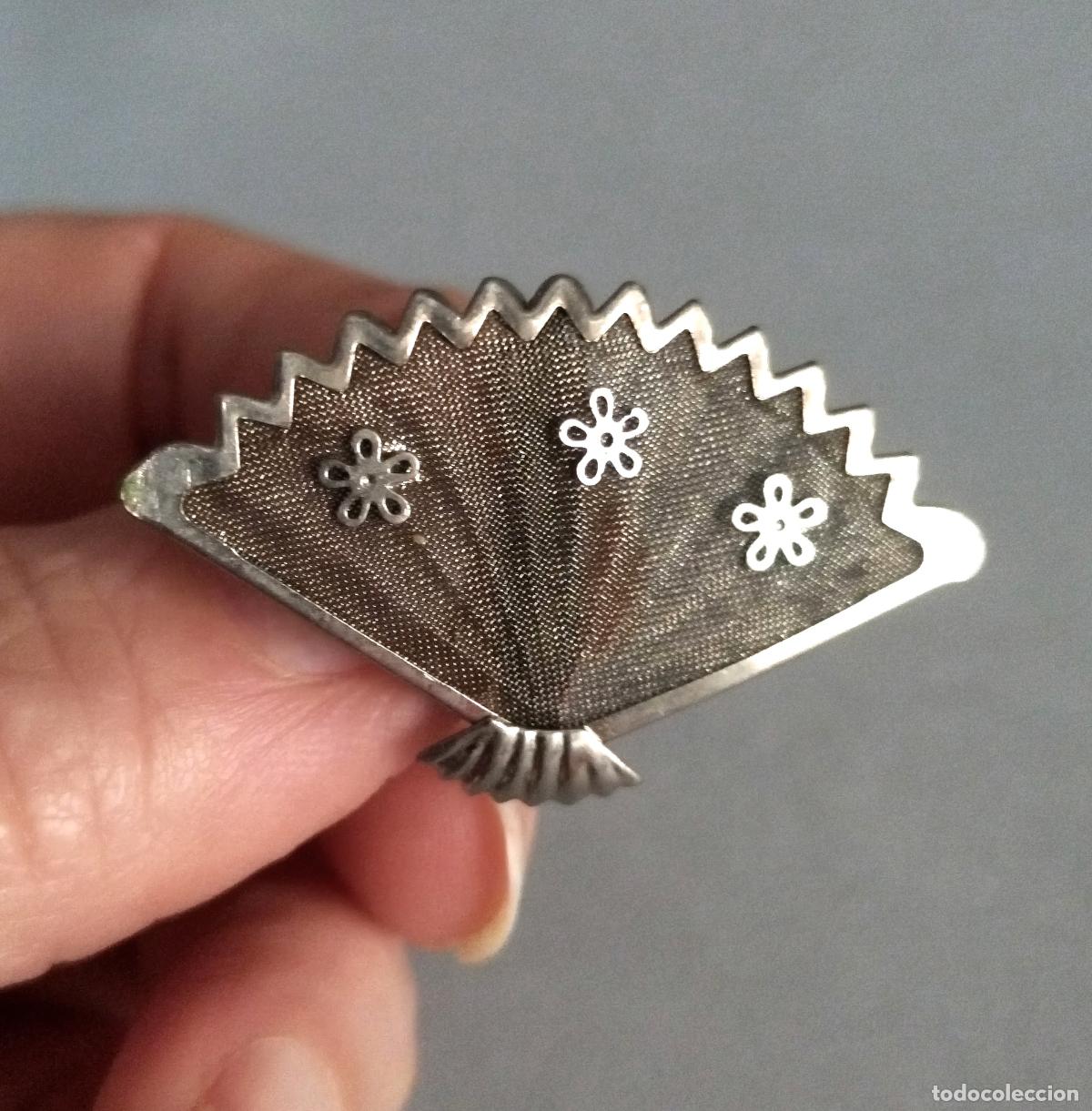 Joyeria: Broche plateado, abanico. - Foto 1