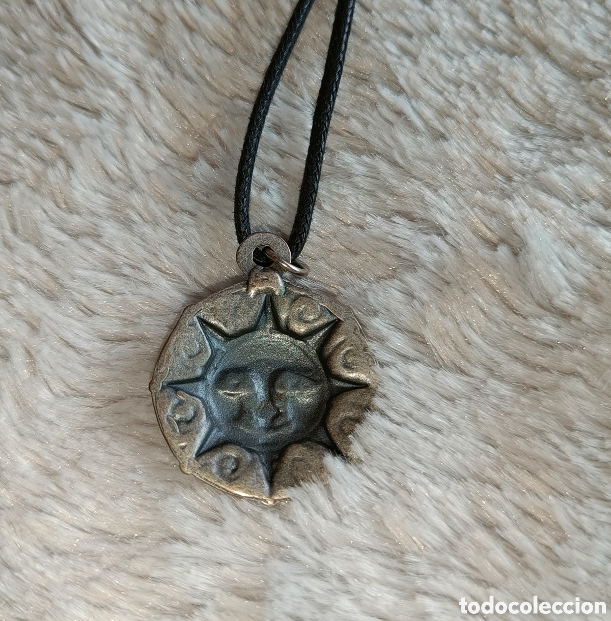 Joyeria: Collar colgante sol sonriente - Foto 4