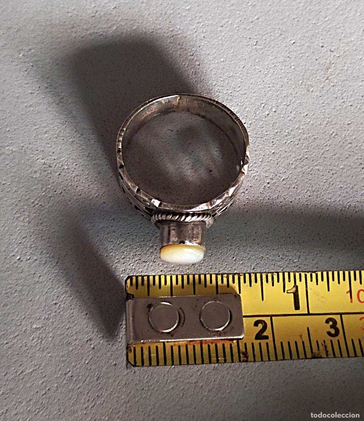 Joyeria: Anillo de plata de ley con n&aacute;car engastado. - Foto 2