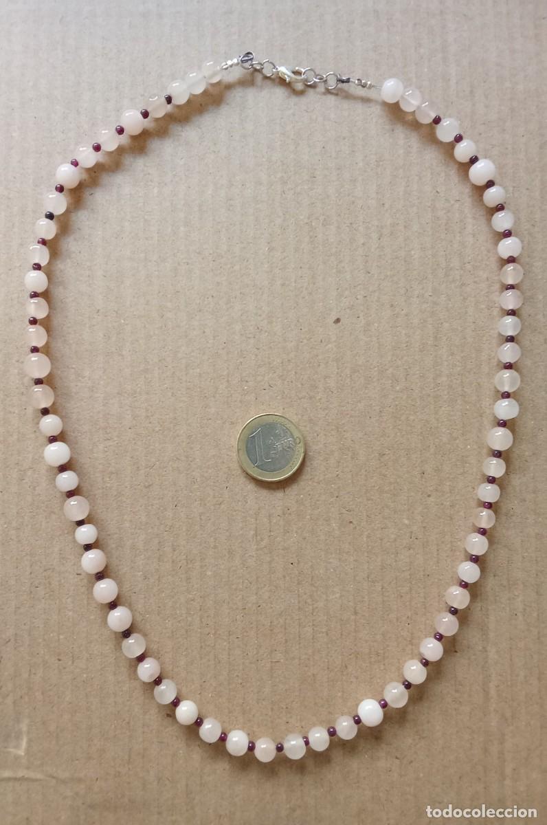 Joalharia: collar hecho a mano cuentas aventurina ( 8 mm )y granate ( 2 mm ) 61 cm / 38 gr cierre plateado