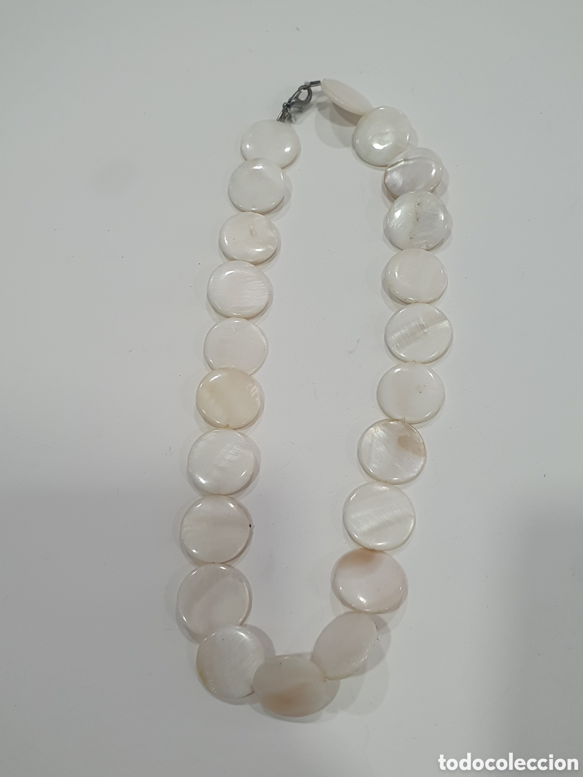 Schmuck: Gargantilla nacarada. (L61)