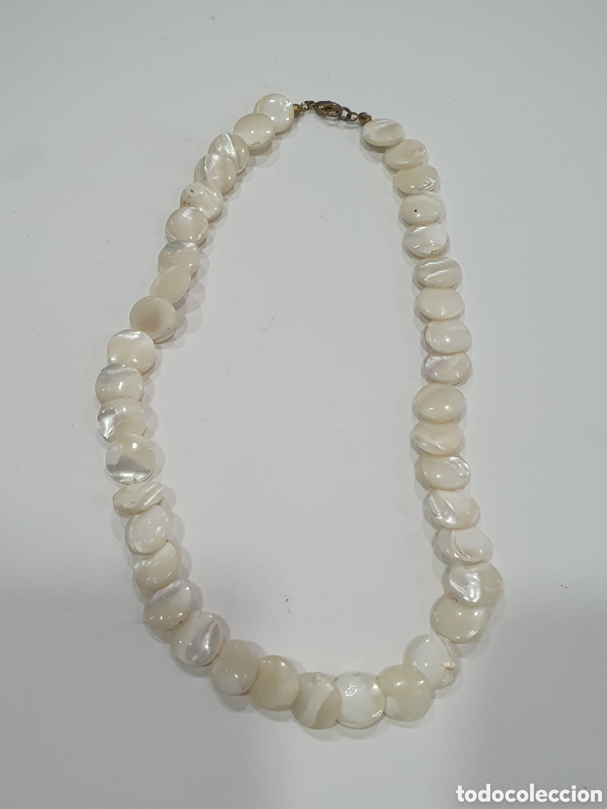 Schmuck: Gargantilla nacarada. (L61)