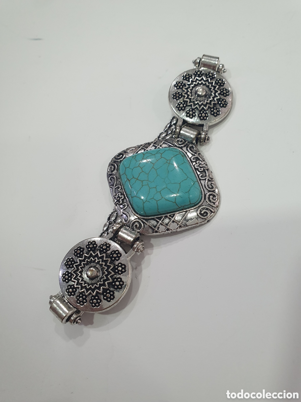 Jewelry: Pulsera con piedra azul. (L57)