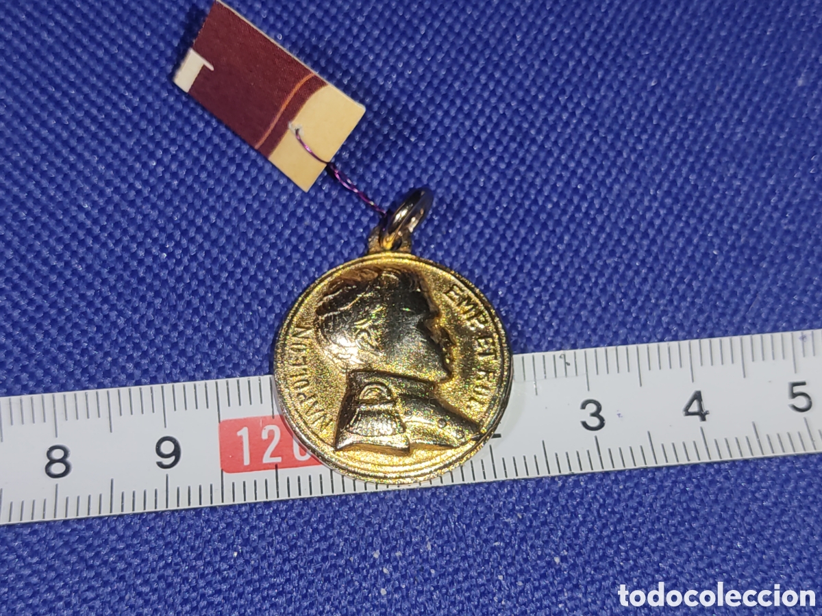 Joyeria: Medalla Napole&oacute;n dorada en relieve. *1* - Foto 5