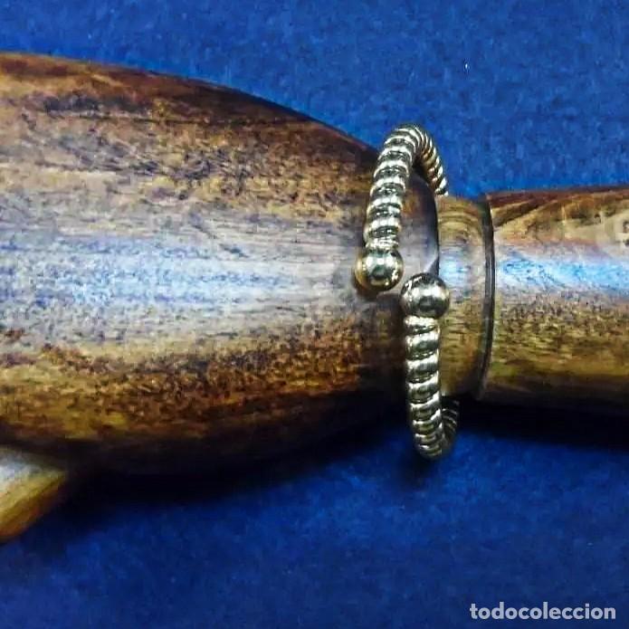 Joyeria: BRAZALETE GALLONADO DE ALPACA DORADA TERMINACION EN BOLA. ALPACA DORADA