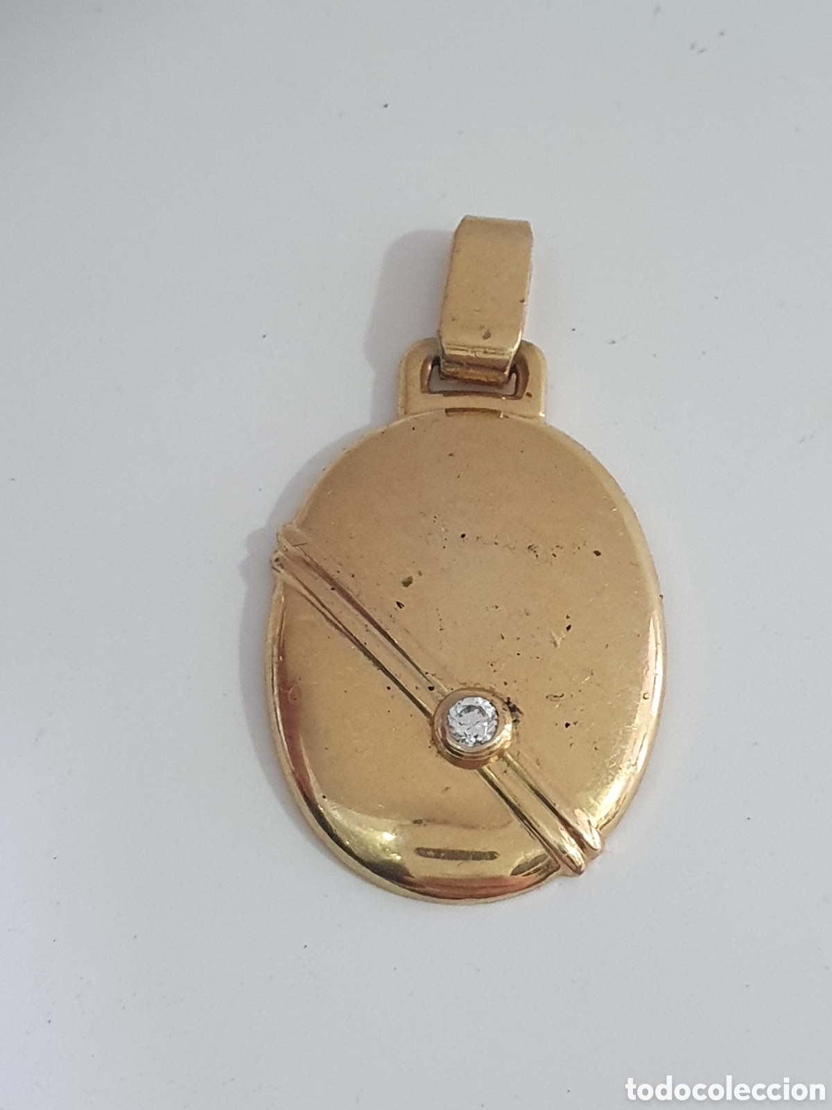 Jewelry: Colgante dorado vintage. (L65)