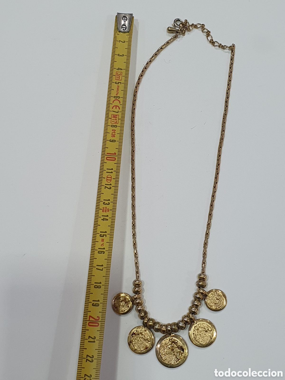 Joyeria: Cadena dorada con colgantes. (L65) - Foto 3