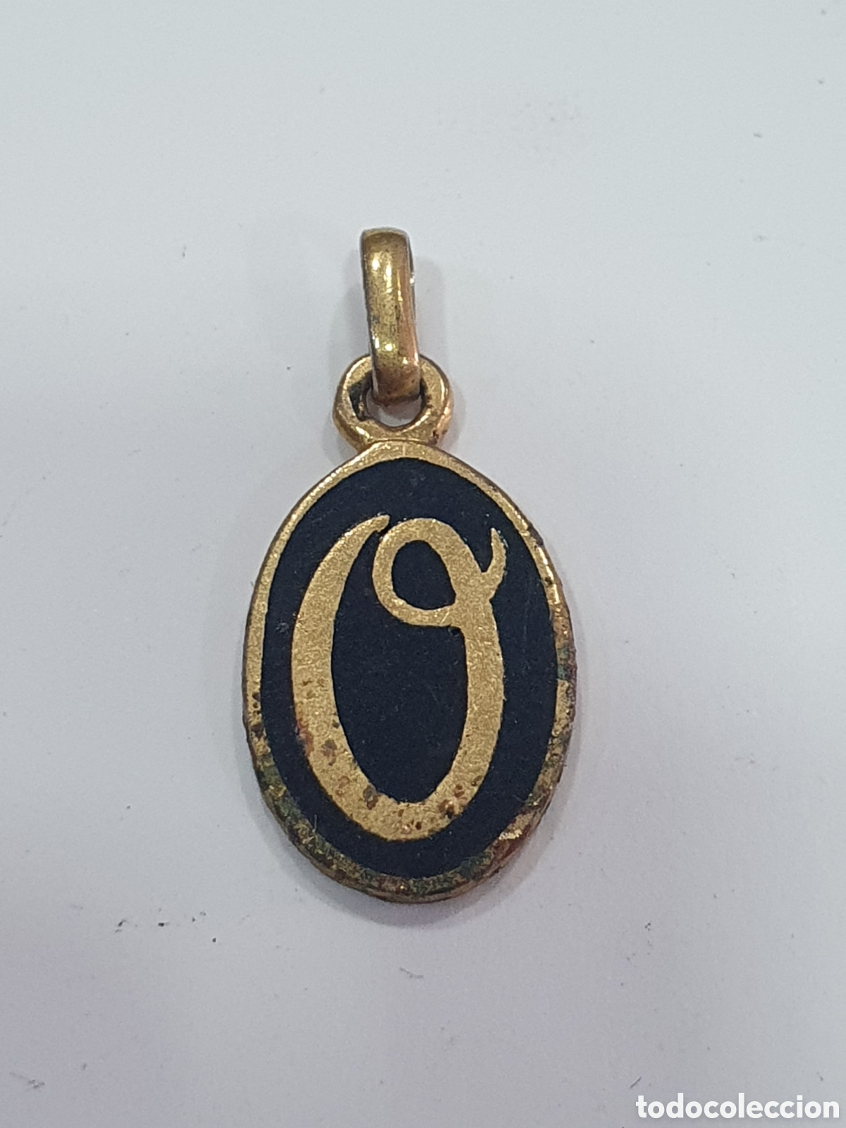 Gioielleria: Colgante letra O. (L65)