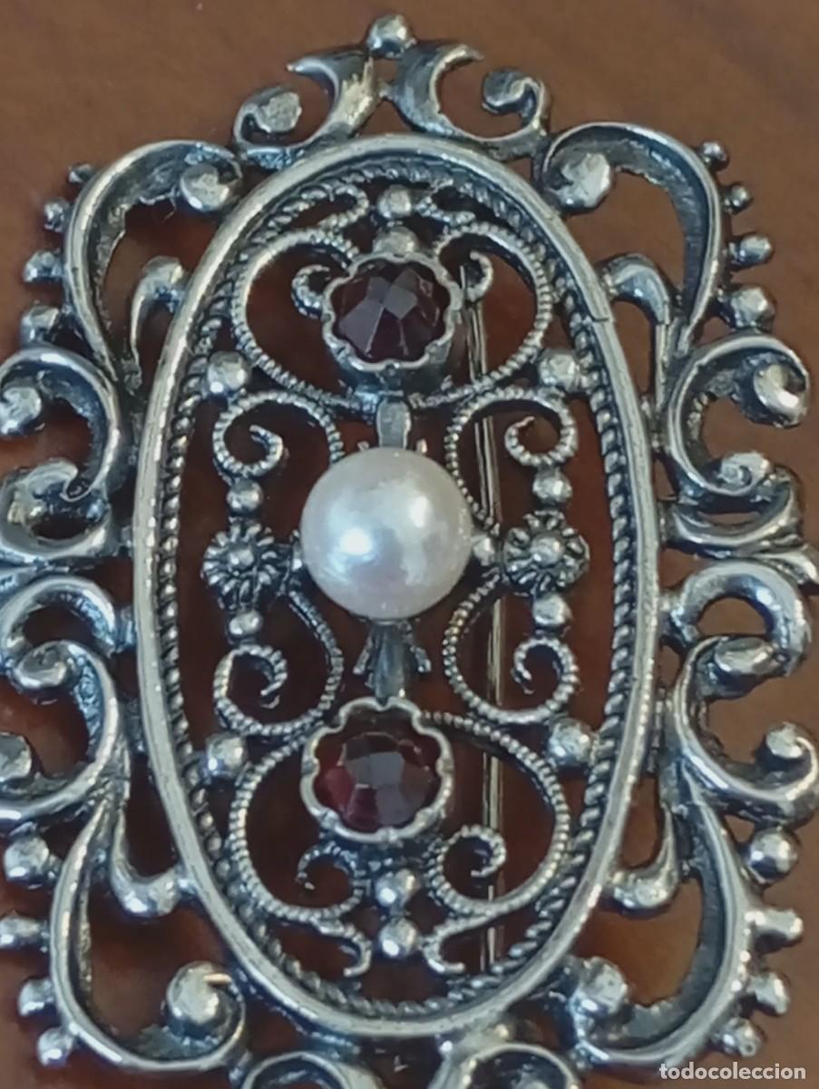 Gioielleria: Broche de plata 925 con 2 granates y perla.
