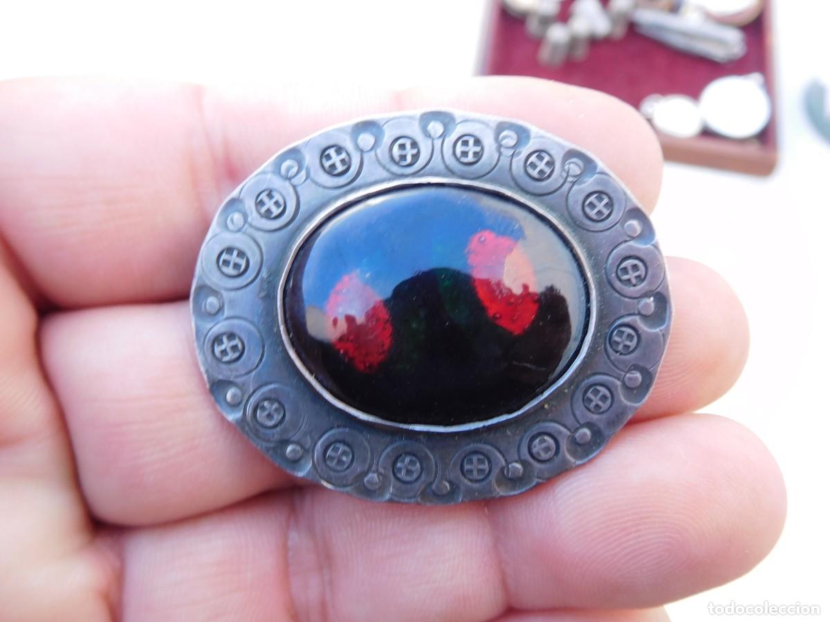 Joyeria: Broche antiguo de plata con esmalte central - Foto 1