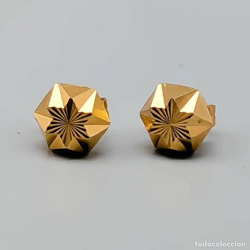 Joyeria: Brincos em ouro 18 quilates com camafeu, 1,14 gramas, 15mm