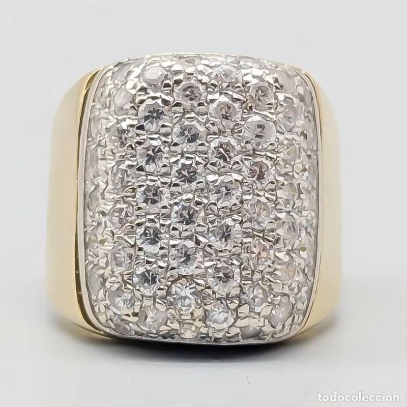 Jewelry: Anel em ouro com detalhes em Bl&aring; e Vita Stenar 18 quilates 7,04 gramas 15,5mm