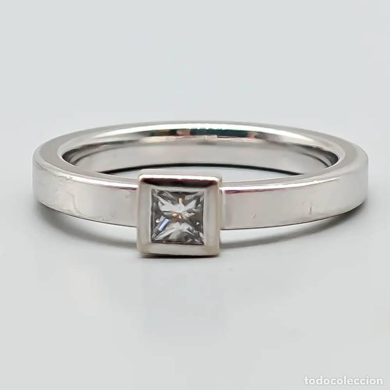 Jewelry: Anel em ouro multicolorido com pedras brancas 14 quilates 2,52 gramas 18,75mm