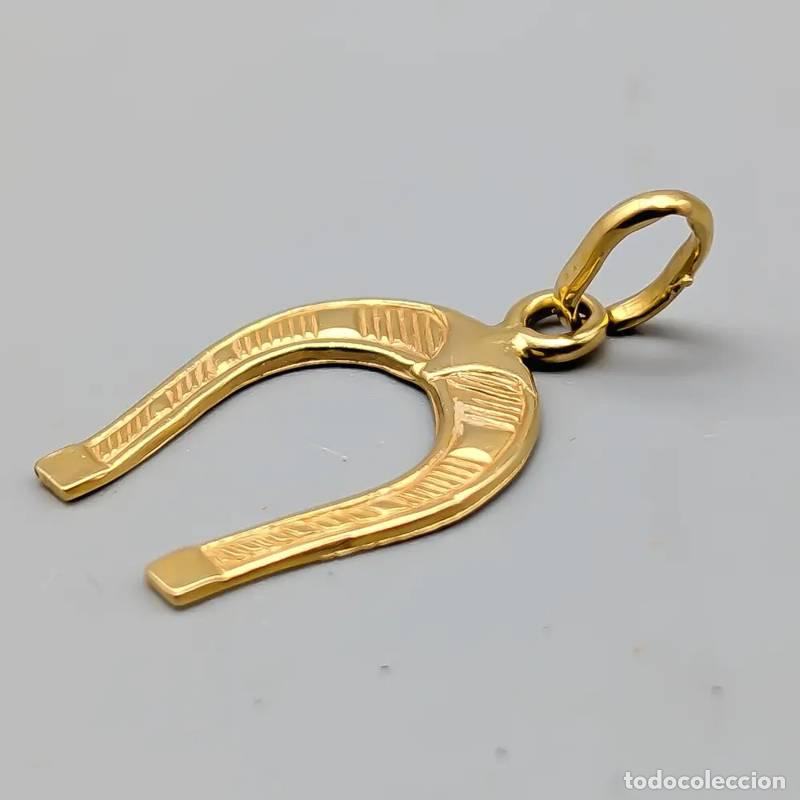 Joalharia: Pingente coruja em ouro 14 quilates com pedras vermelhas, 1,48 gramas, 16mm