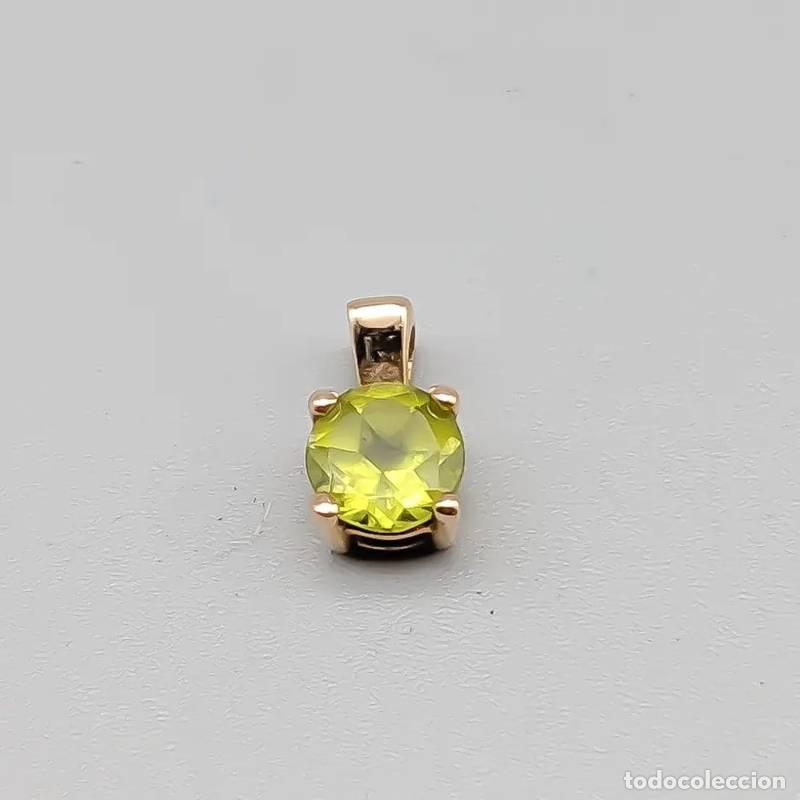 Joalharia: Pingente em ouro 18 quilates com pedras brancas, 2,49 gramas, 19mm