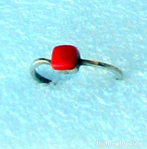 Joaillerie: ANILLO DE ALPACA PLATEADA CON INCRUSTACI&Oacute;N DE METACRILATO - A&Ntilde;OS 70 - VER DESCRIPCI&Oacute;N Y FOTOS