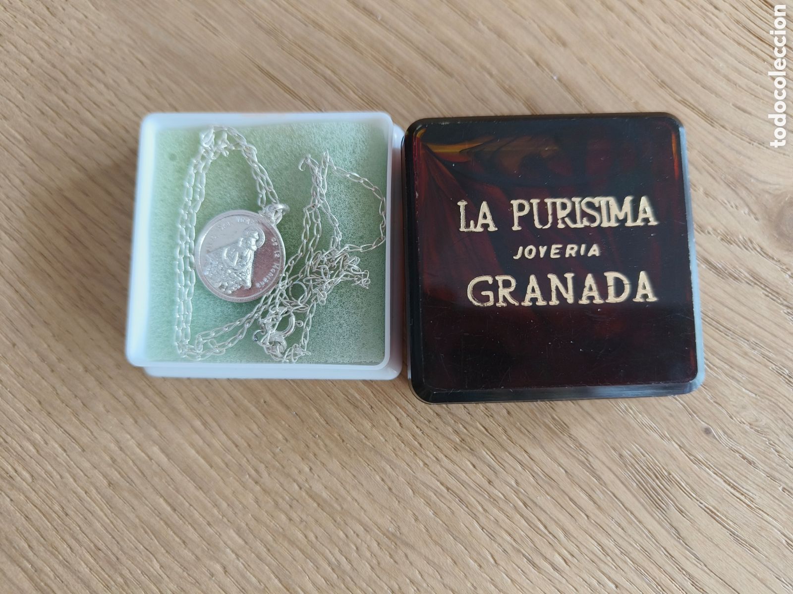 Joyeria: Medalla y cadena plata de ley - Foto 1