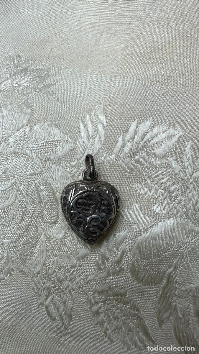 Joyeria: Antiguo colgante. Coraz&oacute;n labrado - Foto 2