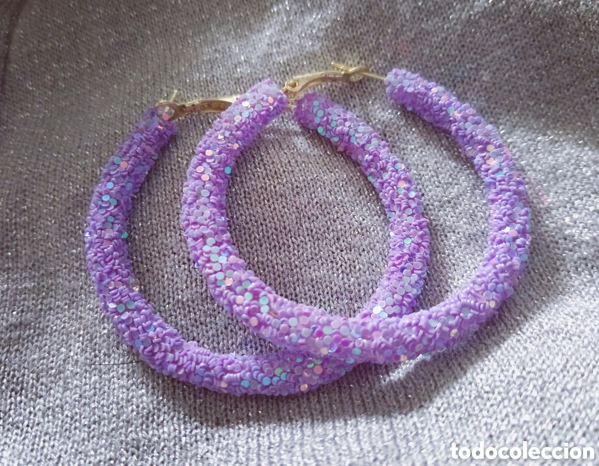Joyeria: Originales pendientes de aro, aretes malva, morados brillantes 5,2cm di&aacute;m.....