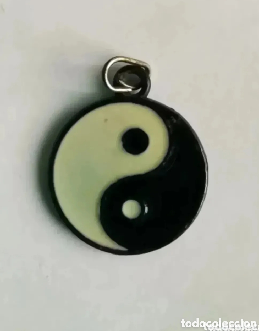 Joyeria: Colgante Yin y yang esmaltado 2cm