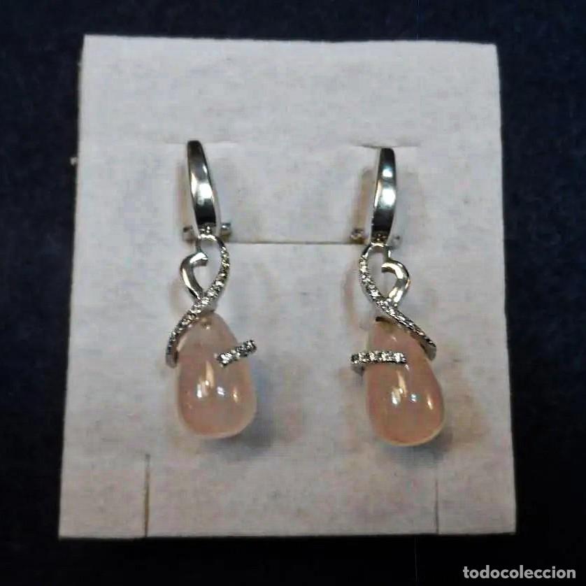 Joyeria: PENDIENTE DE ORO BLANCO CON BRILLANTES Y CUARZO ROSA EN LAGRIMAS. 18 KTES