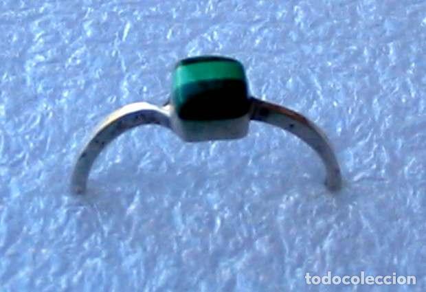 Joaillerie: ANILLO DE ALPACA PLATEADA CON INCRUSTACI&Oacute;N DE METACRILATO - A&Ntilde;OS 70 - VER DESCRIPCI&Oacute;N Y FOTOS