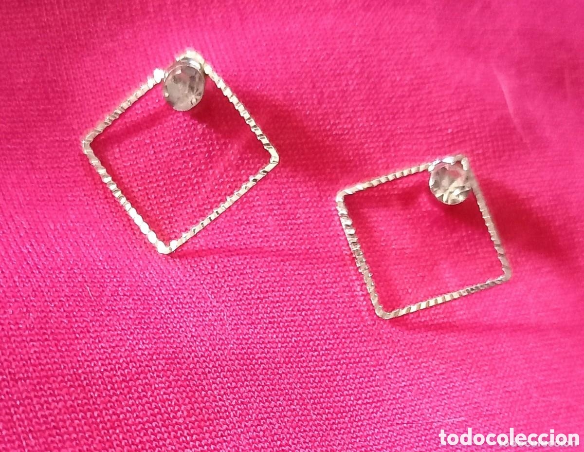 Joyeria: Originales pendientes geom&eacute;tricos cuadrado color plateado con incrustacion brillante 1,4cm ancho. Mu