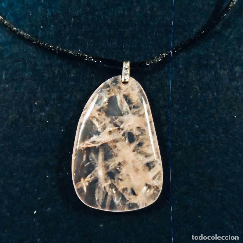 Jewelry: COLGANTE DE PLATA CON CIRCONITAS Y CUARZO ROSA MED. 60 X 45 MM. PLATA DE LEY