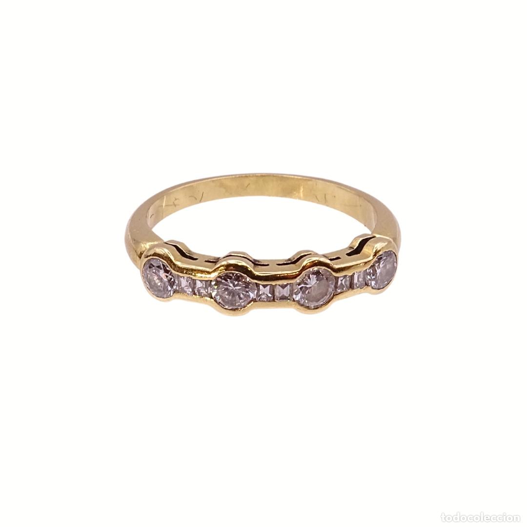 Schmuck: Anillo media alianza, Oro amarillo 18 kts y diamantes, 0.32 ct, s. XX