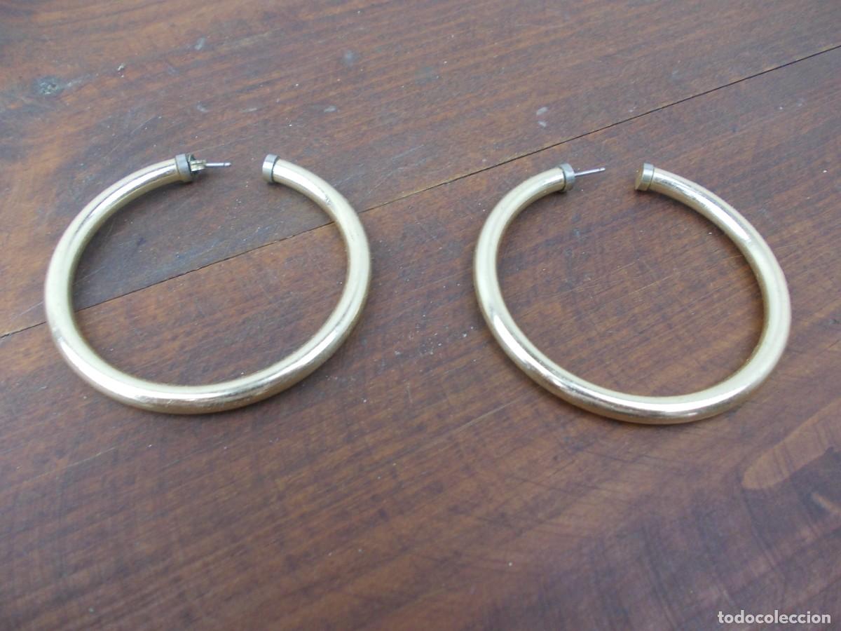 Schmuck: Pendientes Aros Grandes Dorados Dise&ntilde;o Tubular Grueso Cierre Presi&oacute;n Estilo Retro A&ntilde;os 80 90