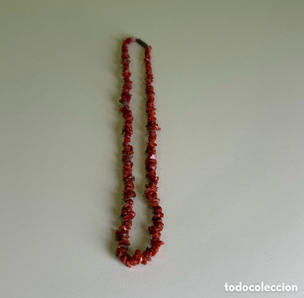 Schmuck: Precioso Collar antiguo de coral rojo natural mediterr&aacute;neo. Cuentas irregulares talladas