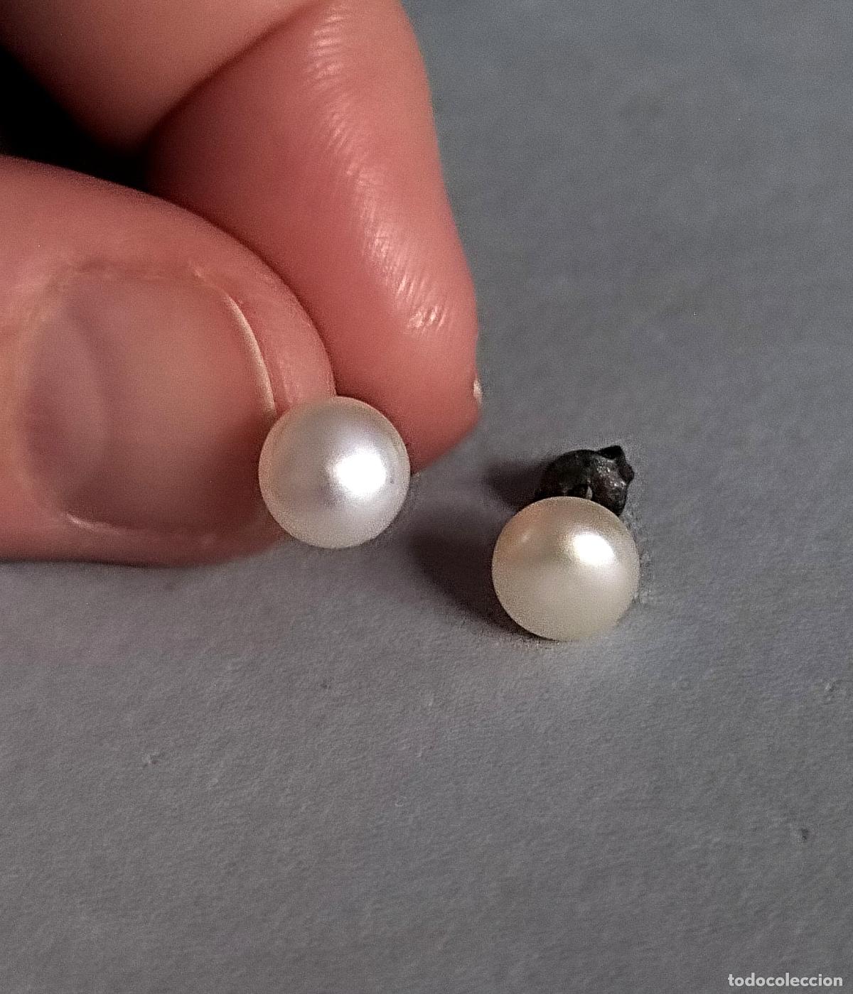 Joyeria: Pendientes de plata de ley, perla cultivada cierre de presi&oacute;n.