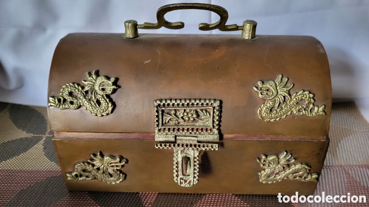Joyeria: Antigua caja joyero de cobre