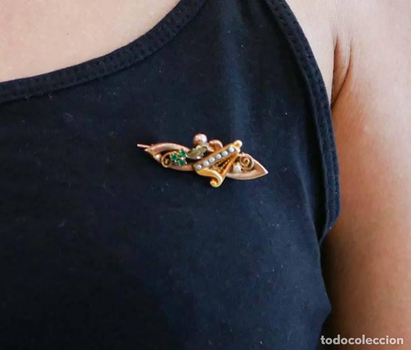 Joyeria: Joias - Pregadeira de Ouro (1657) - Foto 4