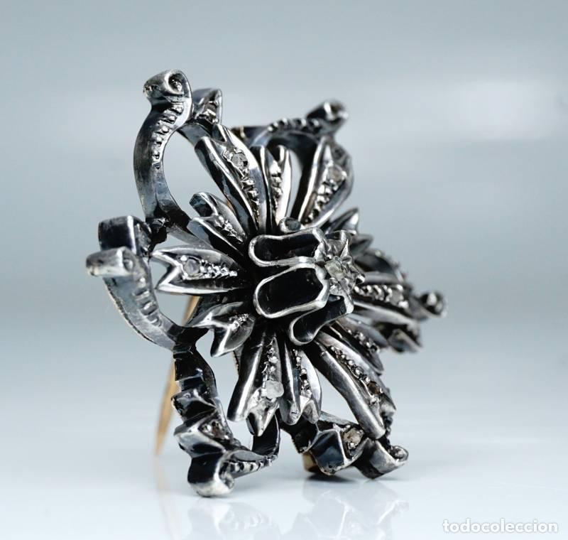 Joyeria: Joias - Pregadeira de Ouro e prata (1615) - Foto 3