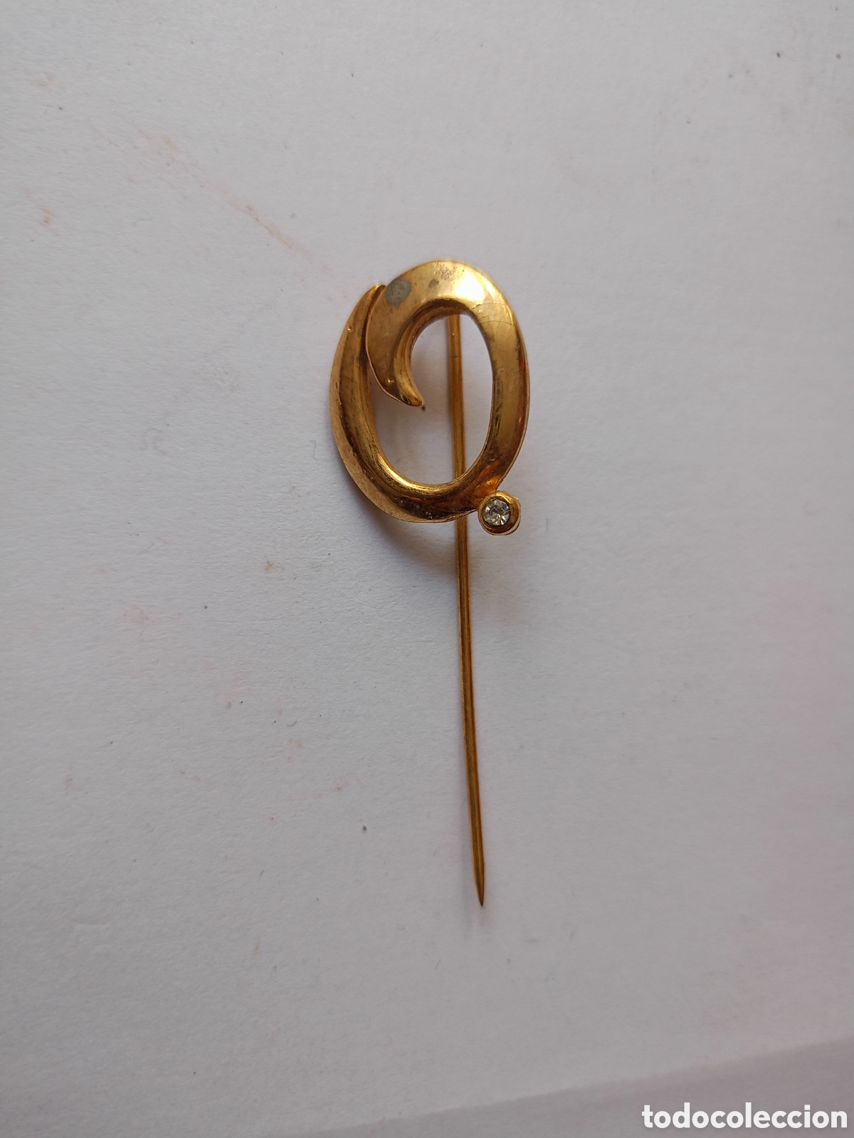 Jewelry: Antigua broche alfiler letra inicial O chapado oro vintage a&ntilde;os 80 sin tap&oacute;n