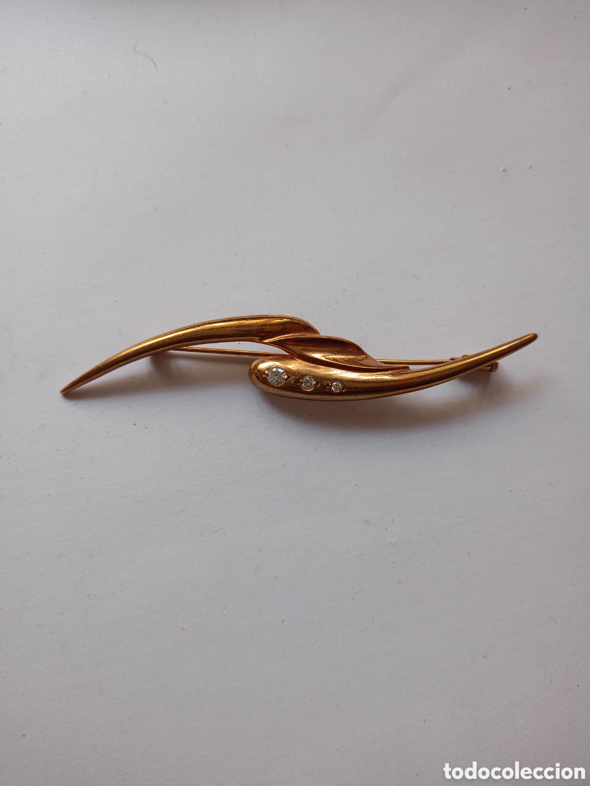Joyeria: Antiguo broche de dise&ntilde;o chapado oro a&ntilde;os 80