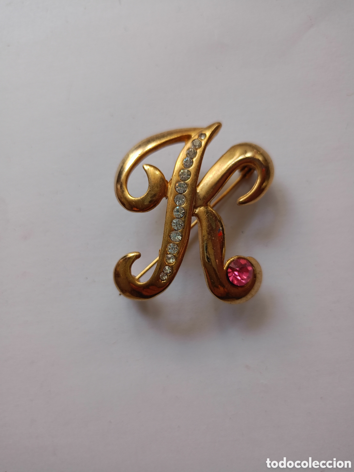 Joyeria: Antiguo broche chapadp oro letra inicial K a&ntilde;os 80 vintage 4x3cm
