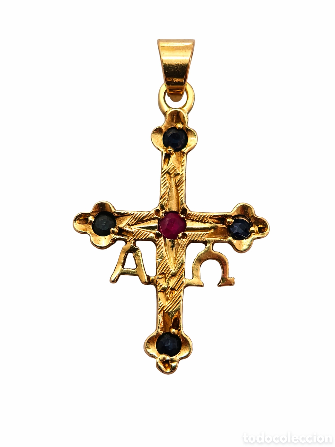Joyeria: Elegante Cruz de la Victoria Asturiana en Oro de 18K - Zafiros y Rub&iacute; - 0,90 gr