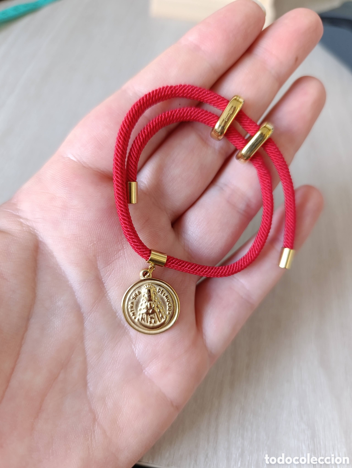 Joyeria: Pulsera roja virgen del roc&iacute;o