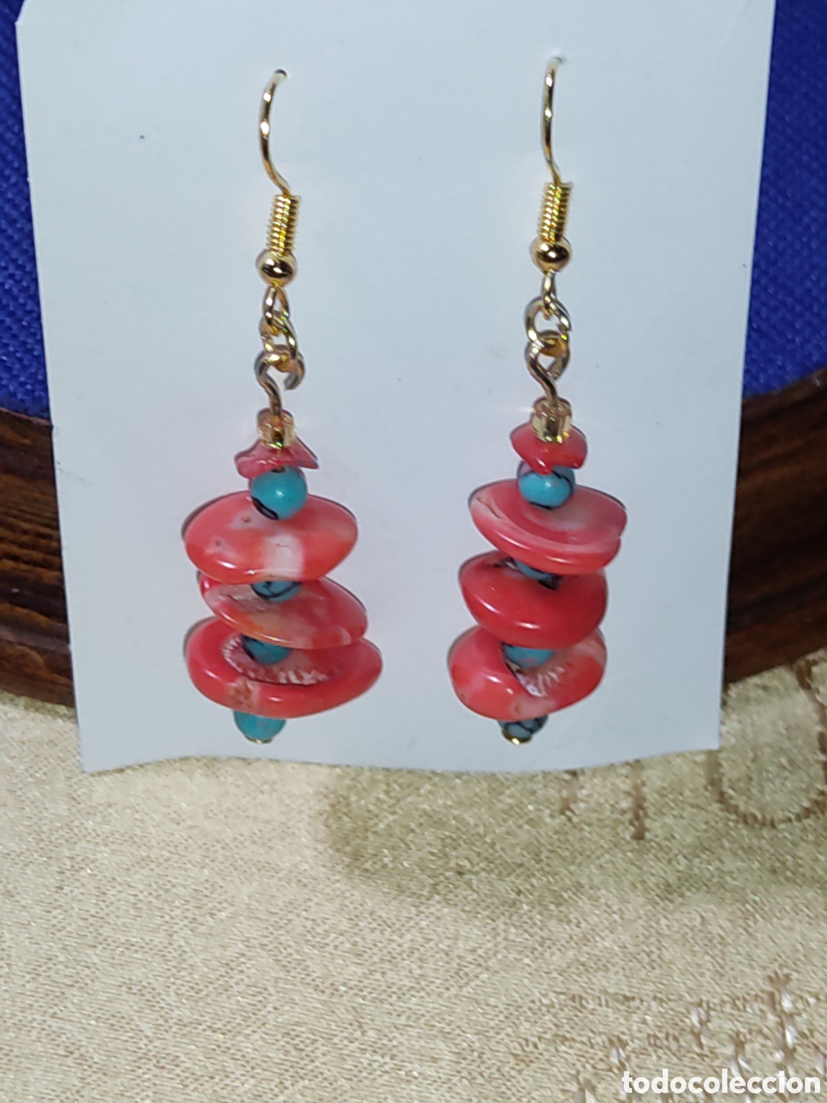 Joyeria: Collar de coral y bolitas de turquesa.Vintage.