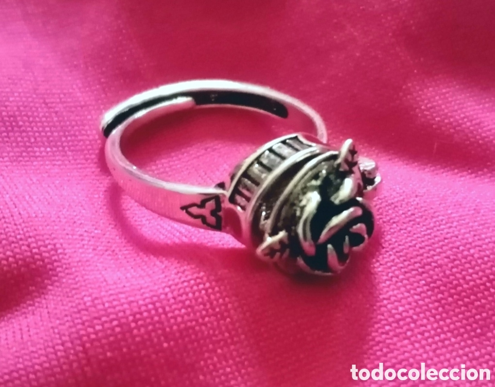 Joyeria: Original anillo de Rosa con &rdquo;tapa y compartimento interior&rdquo; plateado 1cm di&aacute;m de la Rosa.Ajustable .