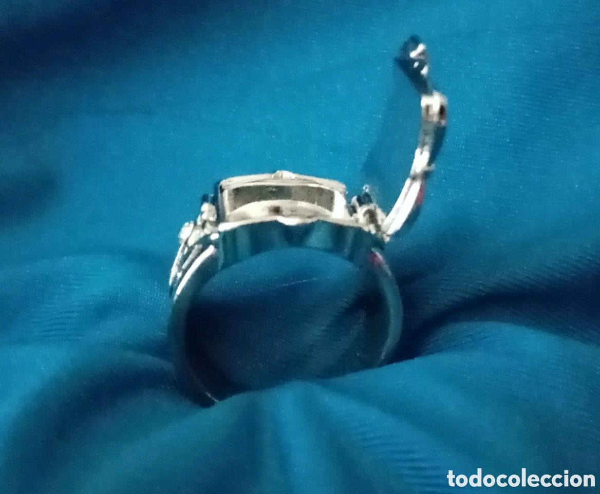 Joyeria: Original anillo cuadrado &rdquo;con tapa y compartimento, caja interior&rdquo; plateado, con incrustaci&oacute;n brilla