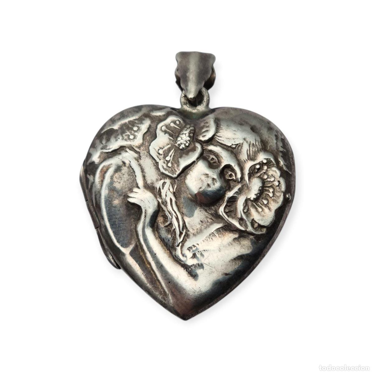 Joyeria: Colgante guardapelo coraz&oacute;n estilo Art Nouveau en plata, Espa&ntilde;a 1970-80