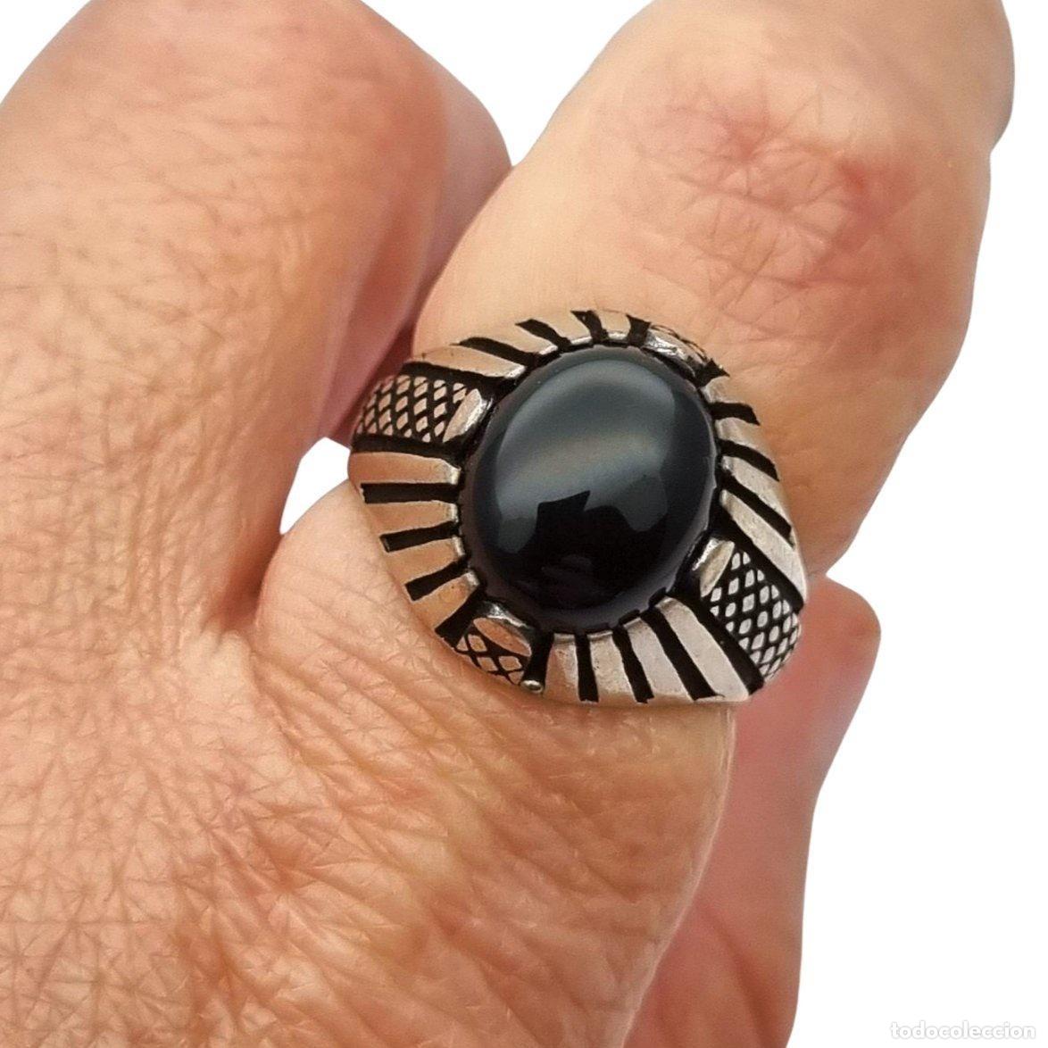 Joyeria: Anillo vintage de plata 925 con &oacute;nix negro a&ntilde;os 80