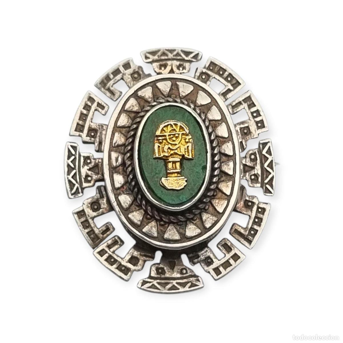 Joyeria: Broche colgante plata 950 y Tumi de oro con piedra verde , Per&uacute; circa 1970