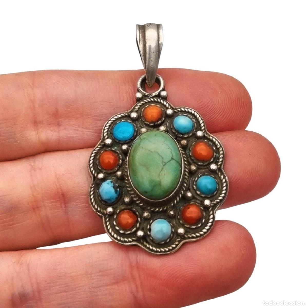 Joyeria: Colgante boho &eacute;tnico en plata 925 con piedras de colores circa 1970