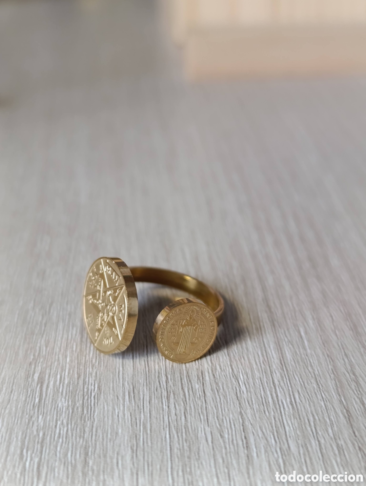 Joyeria: Anillo Tetragr&aacute;mmaton y San Benito - Foto 3