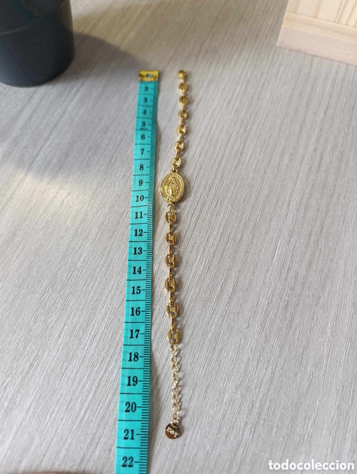 Joyeria: Virgen de la milagrosa en dorado - Foto 3